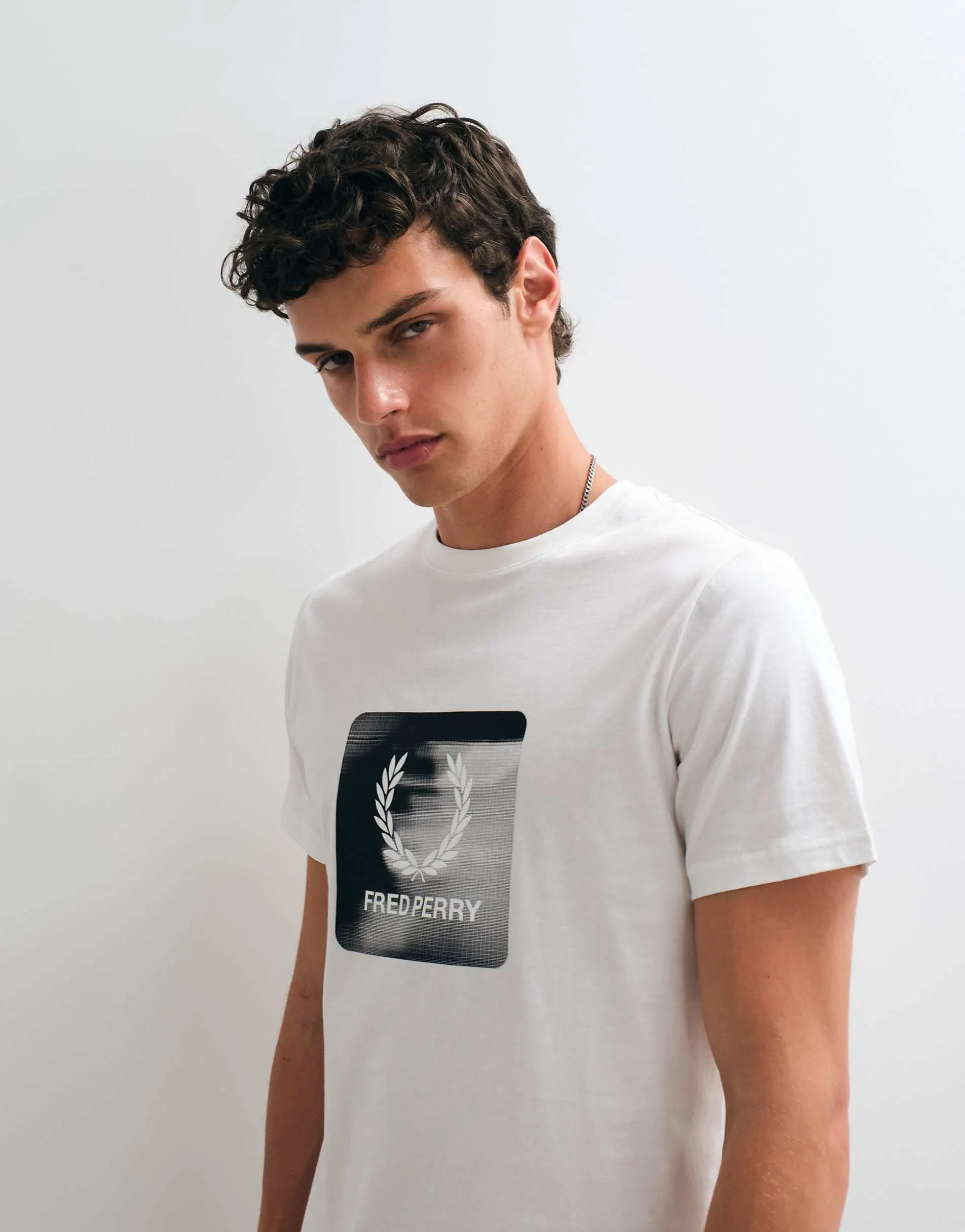 Fred Perry laurel wreath digital logo t-shirt in white