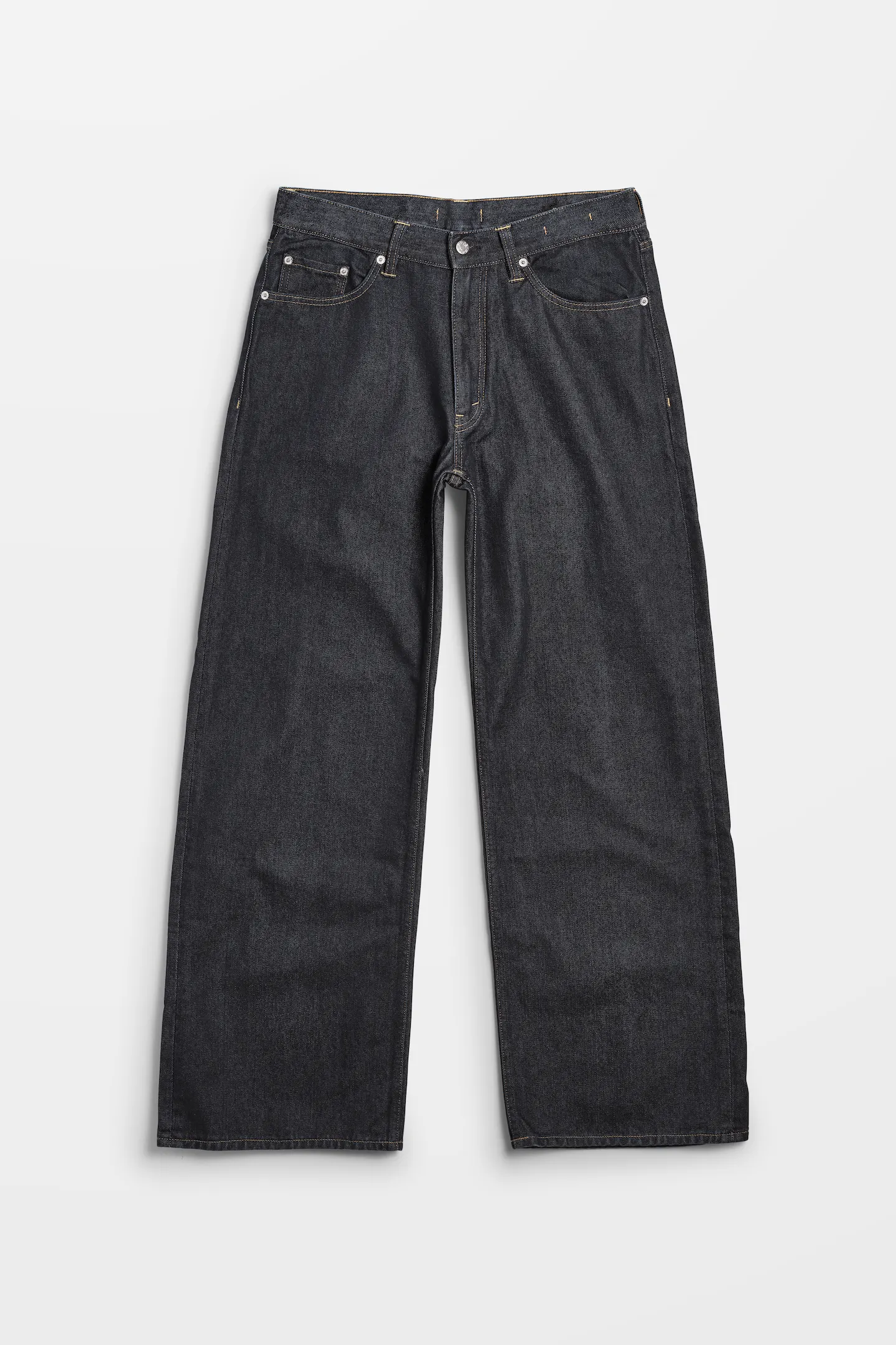 Low-Waist Wide Leg Jeans