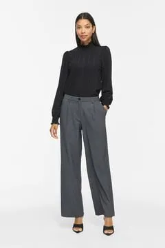 Blusa texturizada de cuello alto