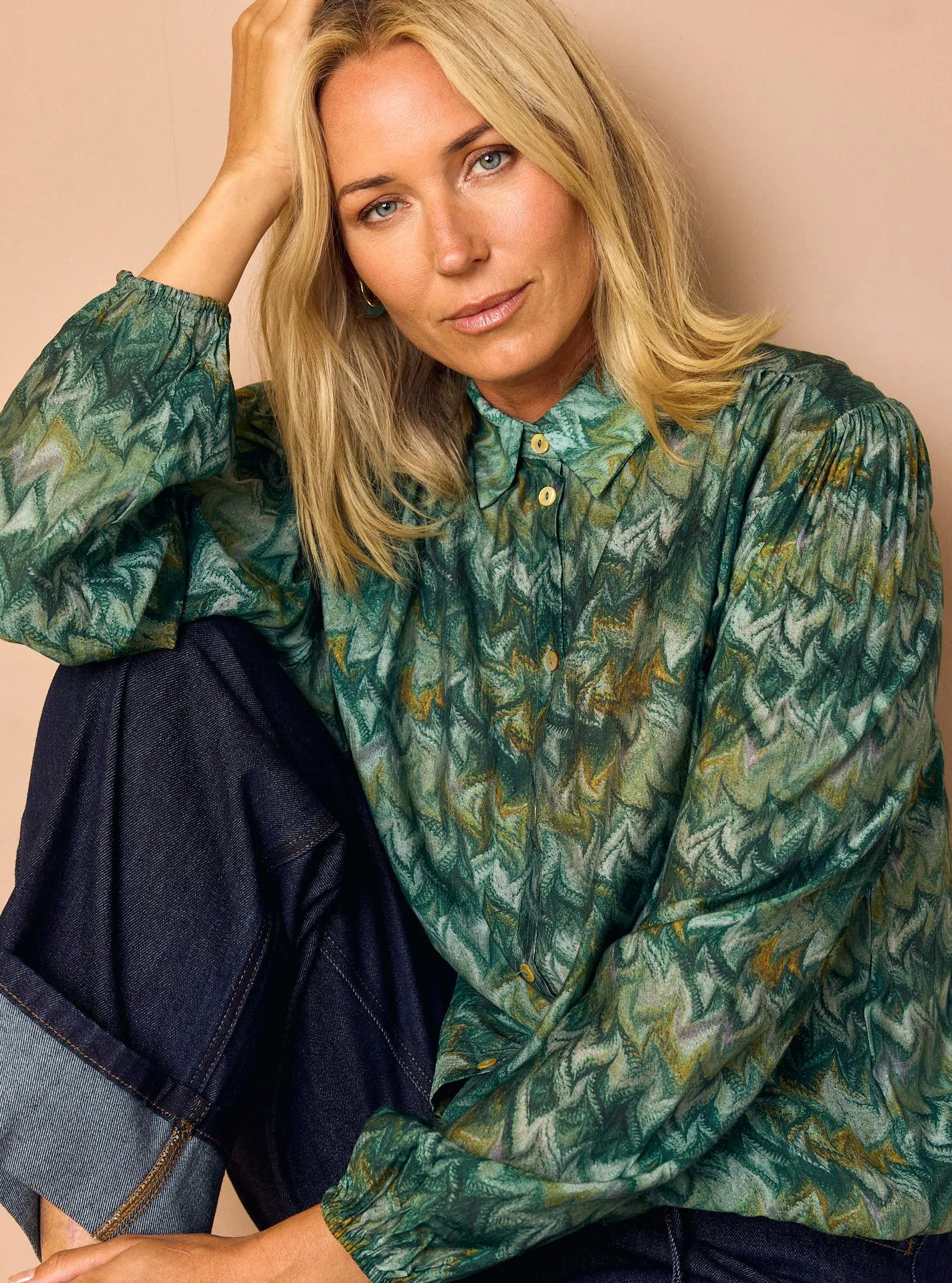 Groene blouse met grafische print