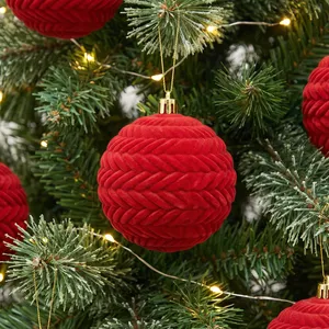 Bola de navidad de polipropileno rojo de 10 cm