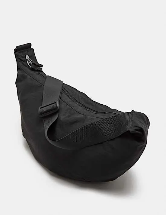 Übergroße Umhängetasche mit Stormwear™
