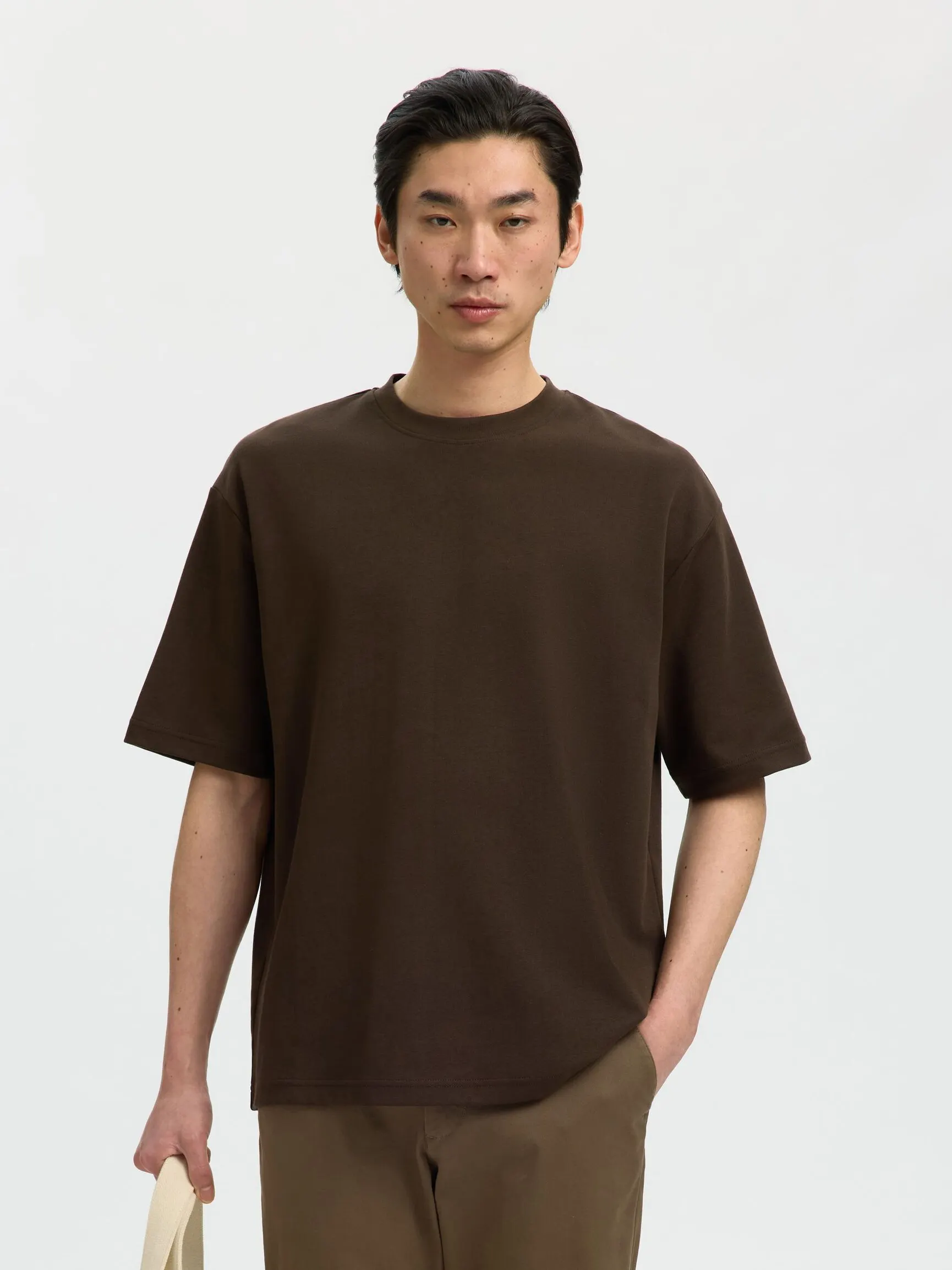 LOOSE FIT T-SKJORTE