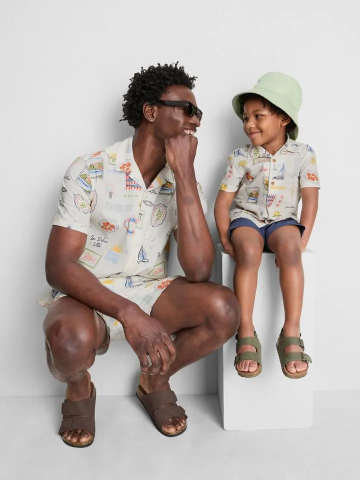 18 mois–9 ans | Ensemble chemise et short imprimé