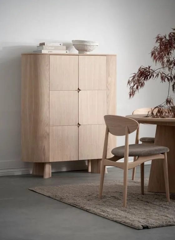 Japandi høy skjenk 120 x 45 H140 cm, hvitoljet