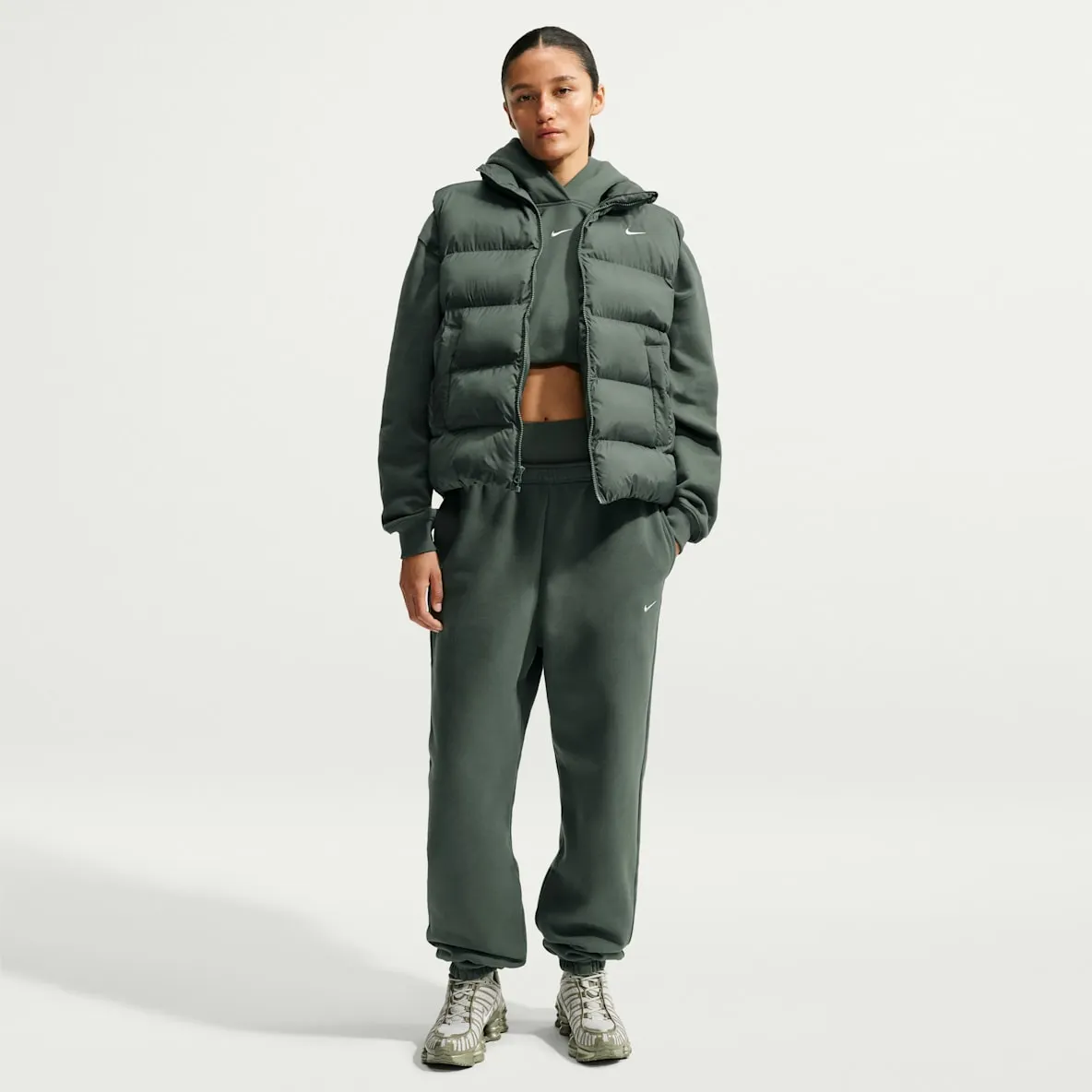 Oversized bukse med høyt liv og oppbrett til dame