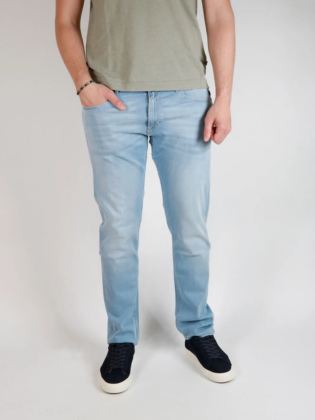 GROVER STRAIGHT-FIT JEANS