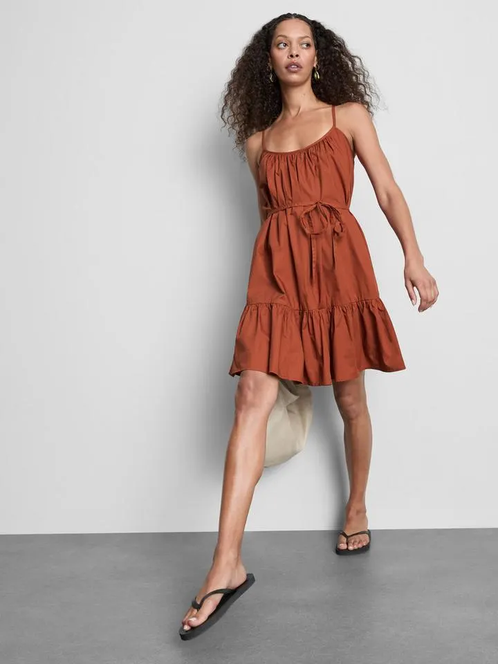 Mini robe en popeline à bretelles et volants