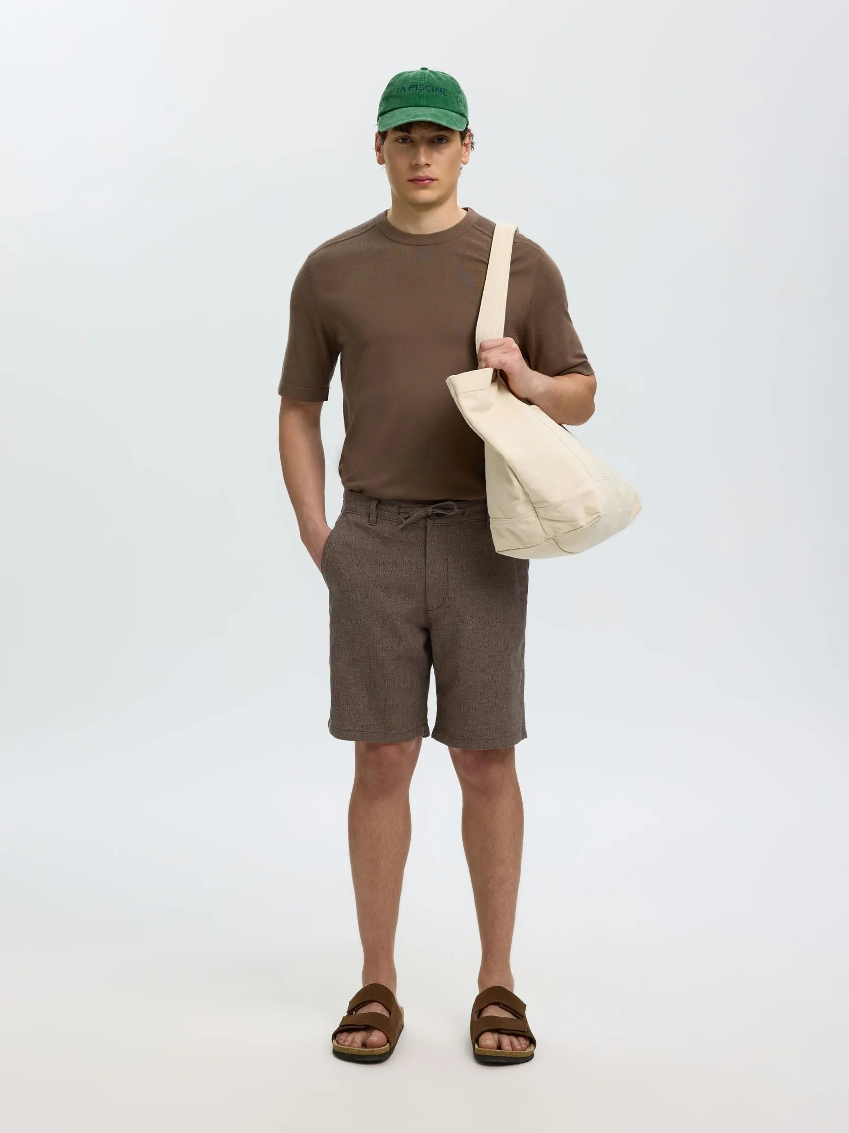 COMFORT FIT SHORTS