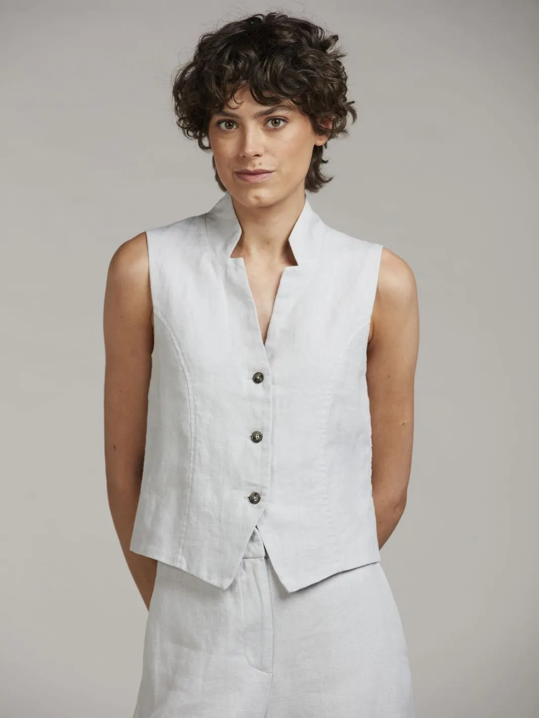 LARA LINNEN VEST