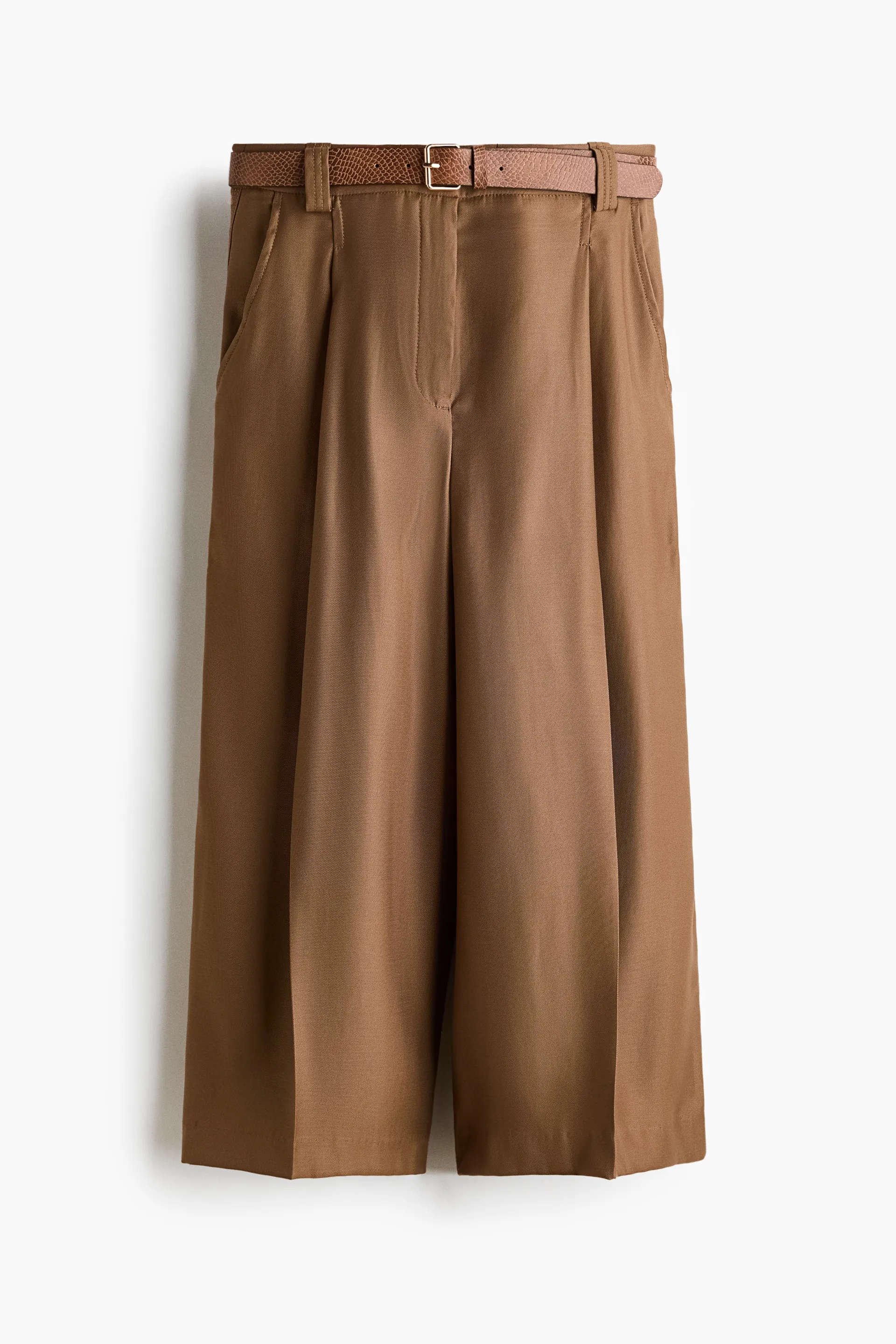 Pantalón con cinturón en sarga