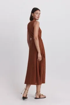 Vestido midi estructura cordones