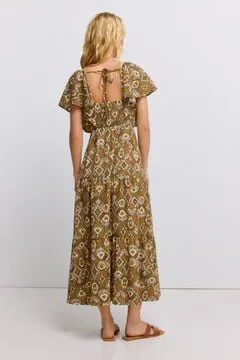 Vestido midi estampado volantes
