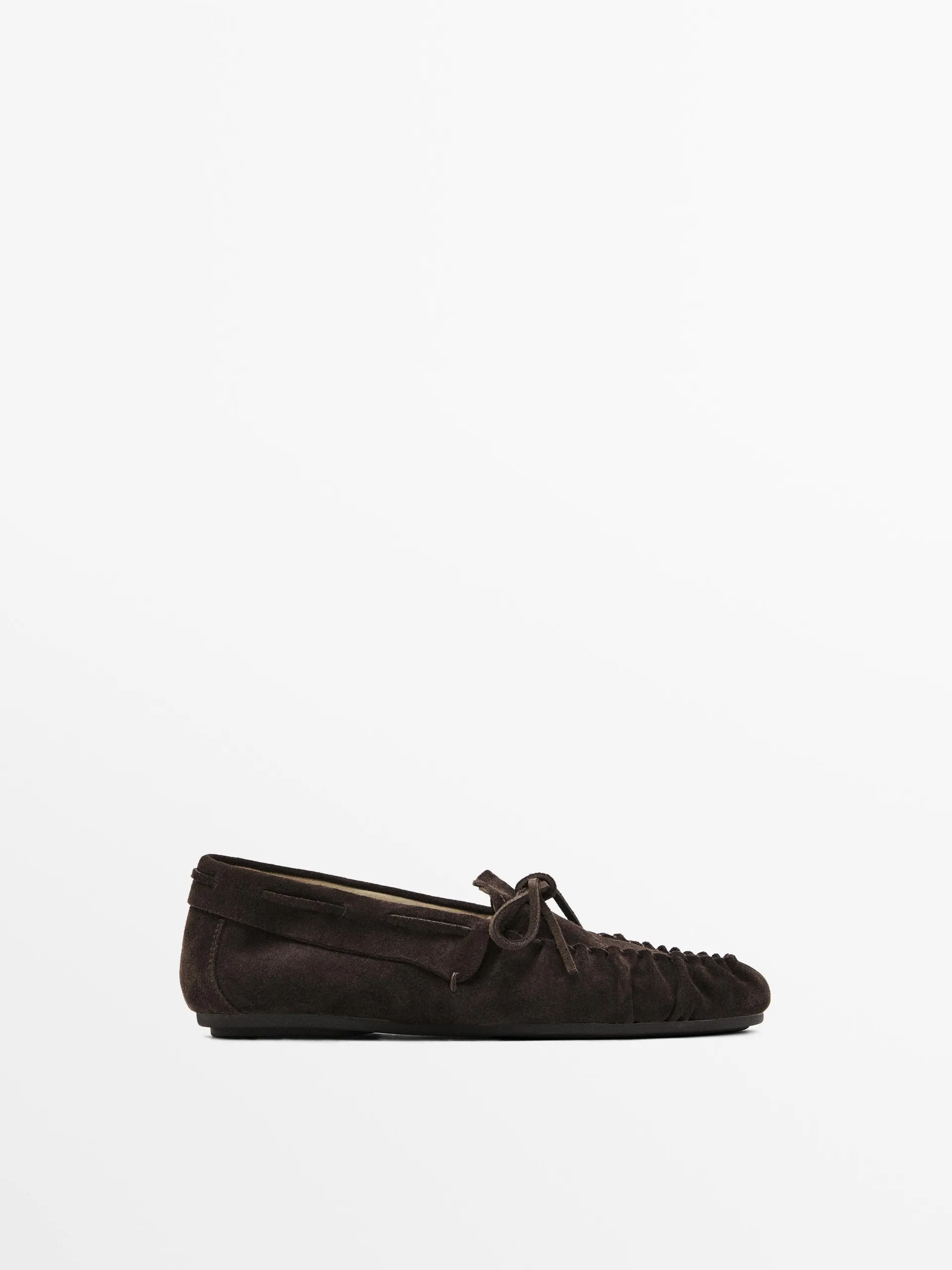 Splitsuède loafers met rimpels en strik
