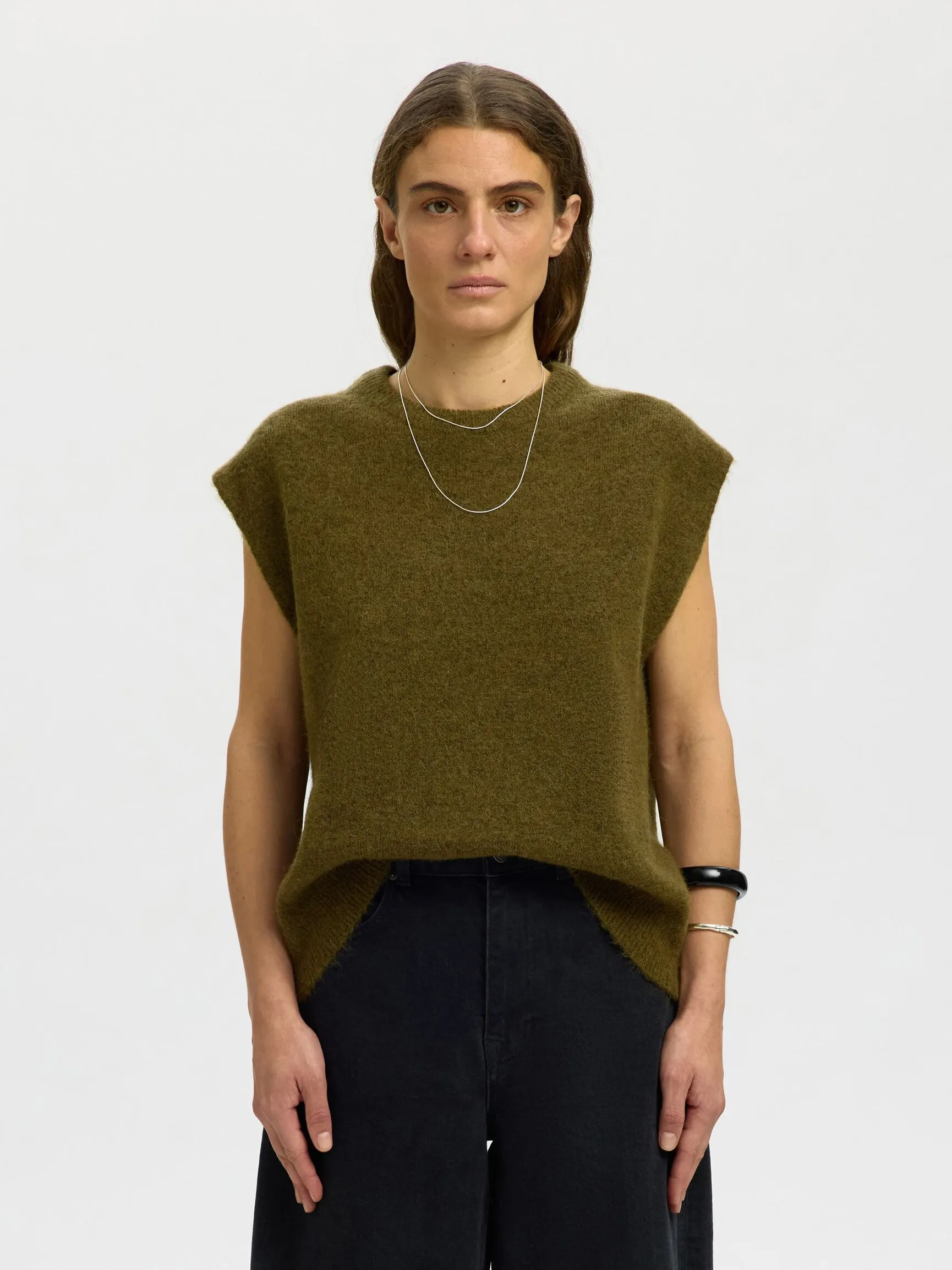 ULLBLANDING STRIKKET VEST