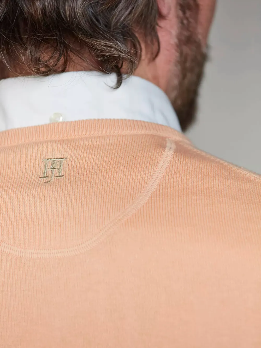 CREW NECK PATCH SWEATER