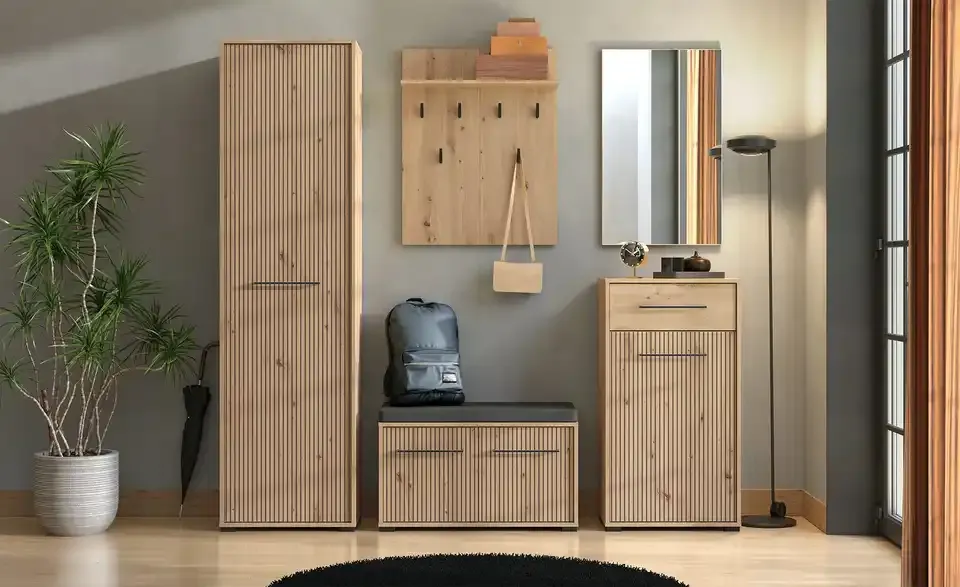Garderobenschrank Calvas