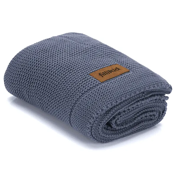 Fillikid | Strikket babyteppe | 80 x 100 cm | Blue