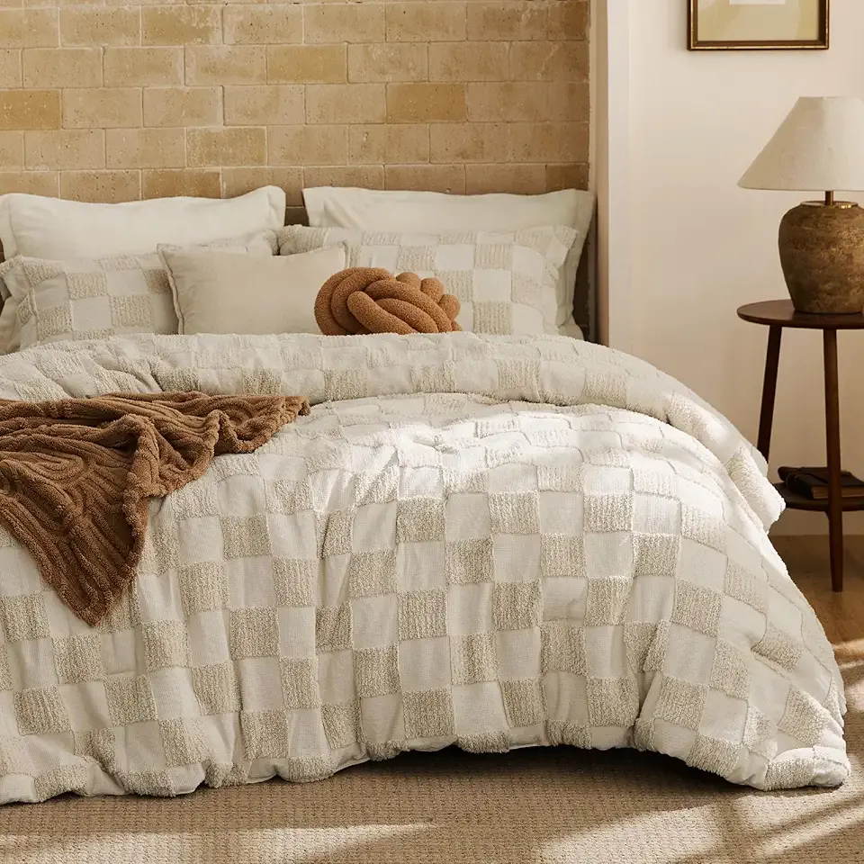 Bedsure Queen Size Comforter Set Beige, Boho Tufted Bed Set, Checkered Farmhouse Shabby Chic Bedding, 3 Pieces, 1 Plaid Geometric Comforter and 2 Pillow Shams