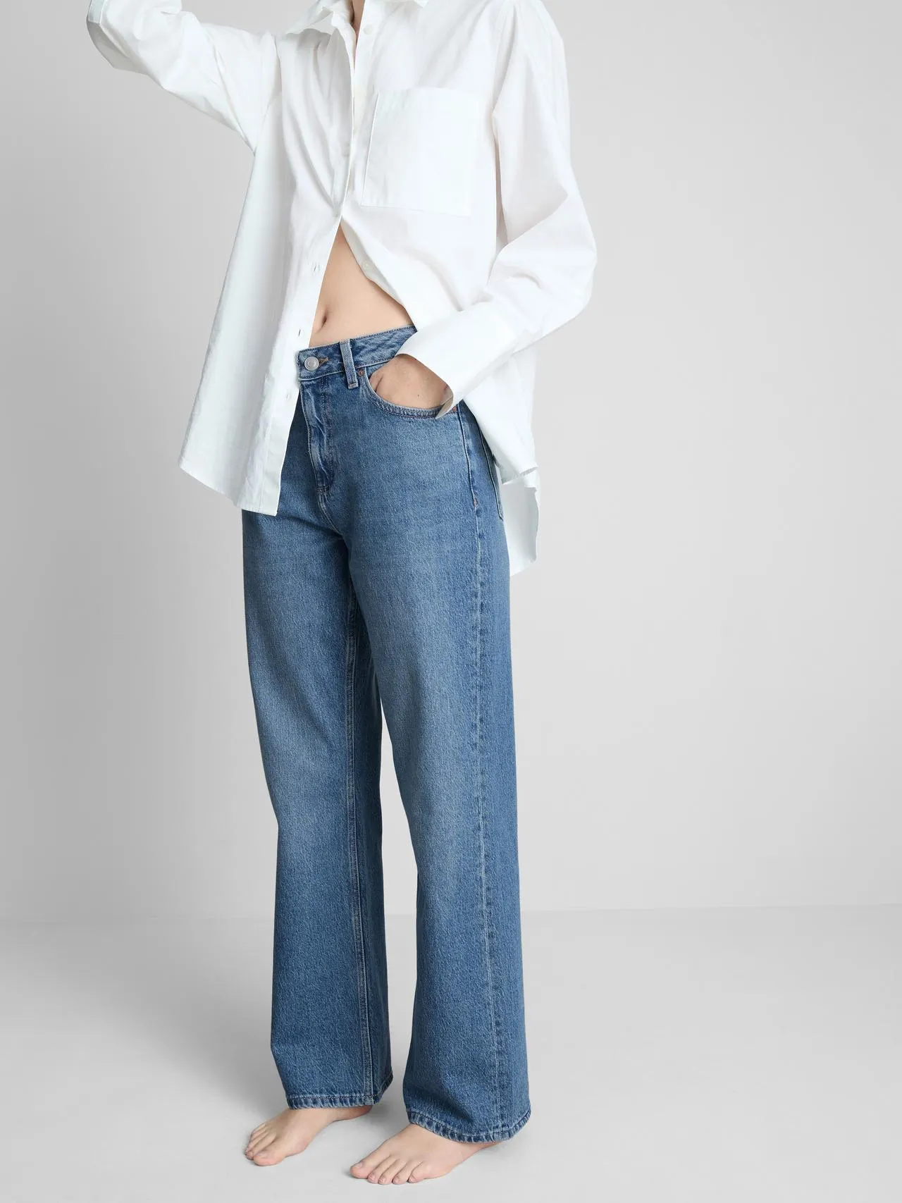 Jeans a gamba dritta a vita alta