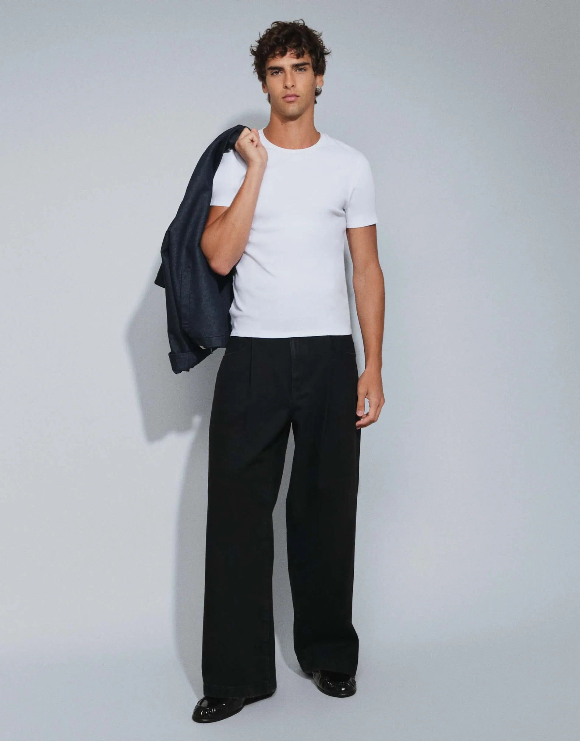ASOS DESIGN extreme baggy jeans in black with pleats