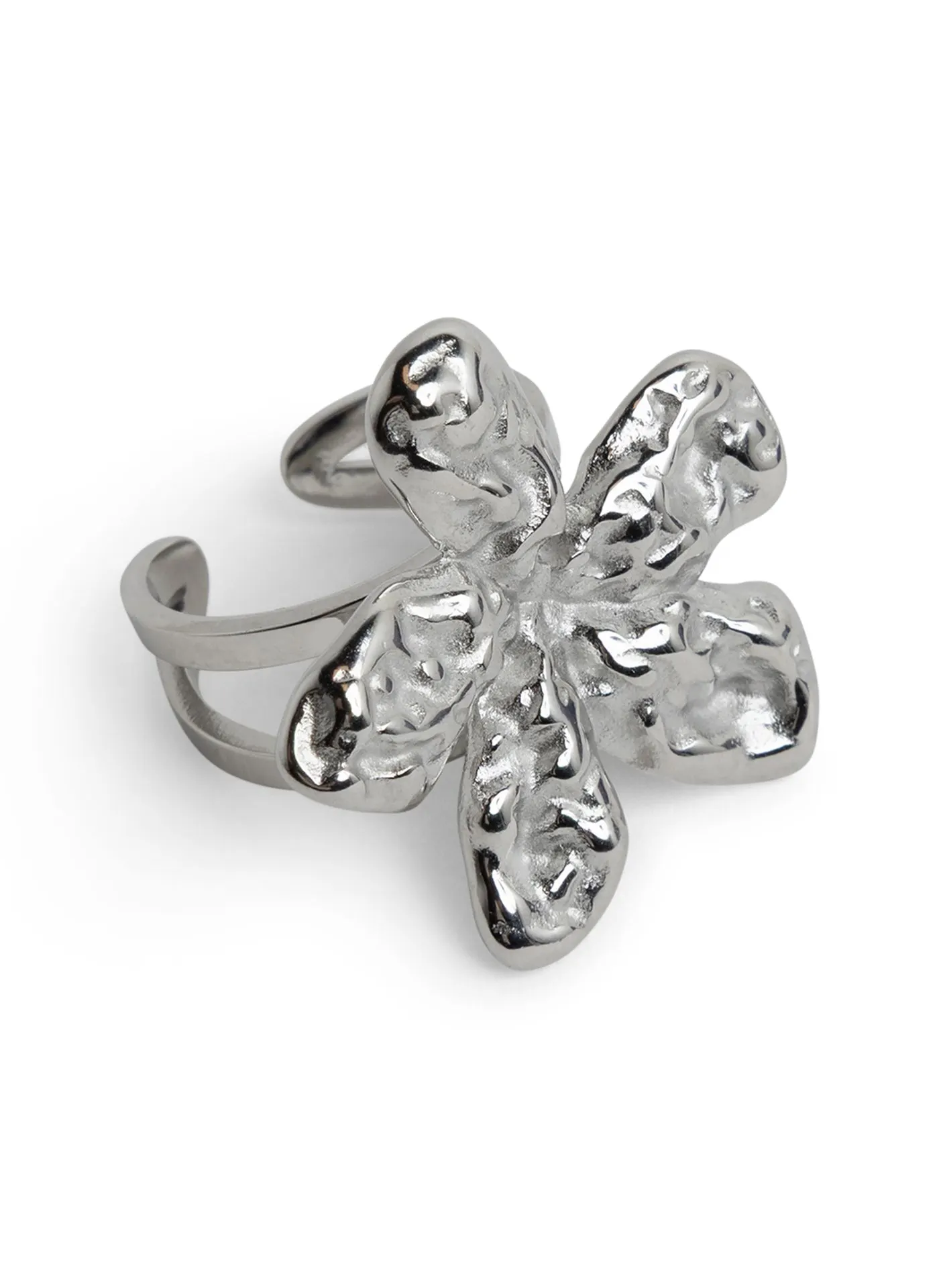 Zilverkleurige ring met bloem