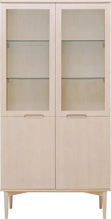 Karmøy vitrine 95 x 41 H: 190 cm, hvitpigmentert eikefiner, med ledlys