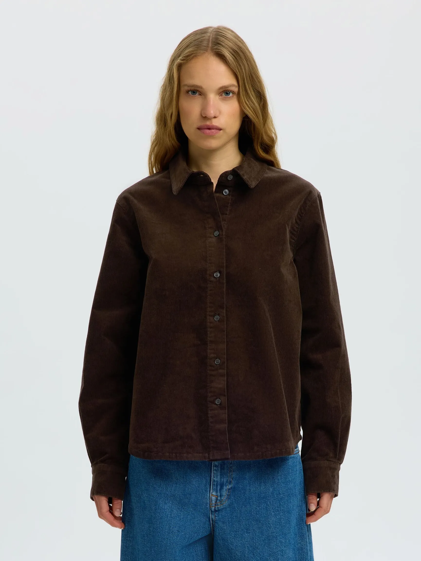REGULAR FIT CORDUROY SKJORTE