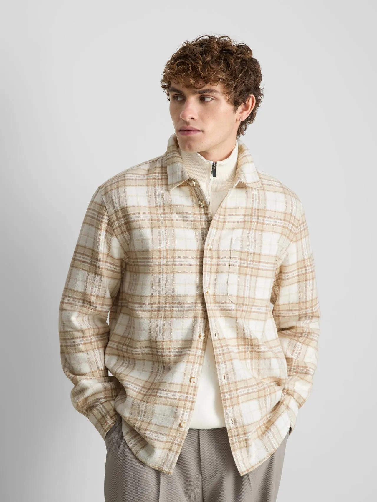 Chemise en pur coton à carreaux et manches longues