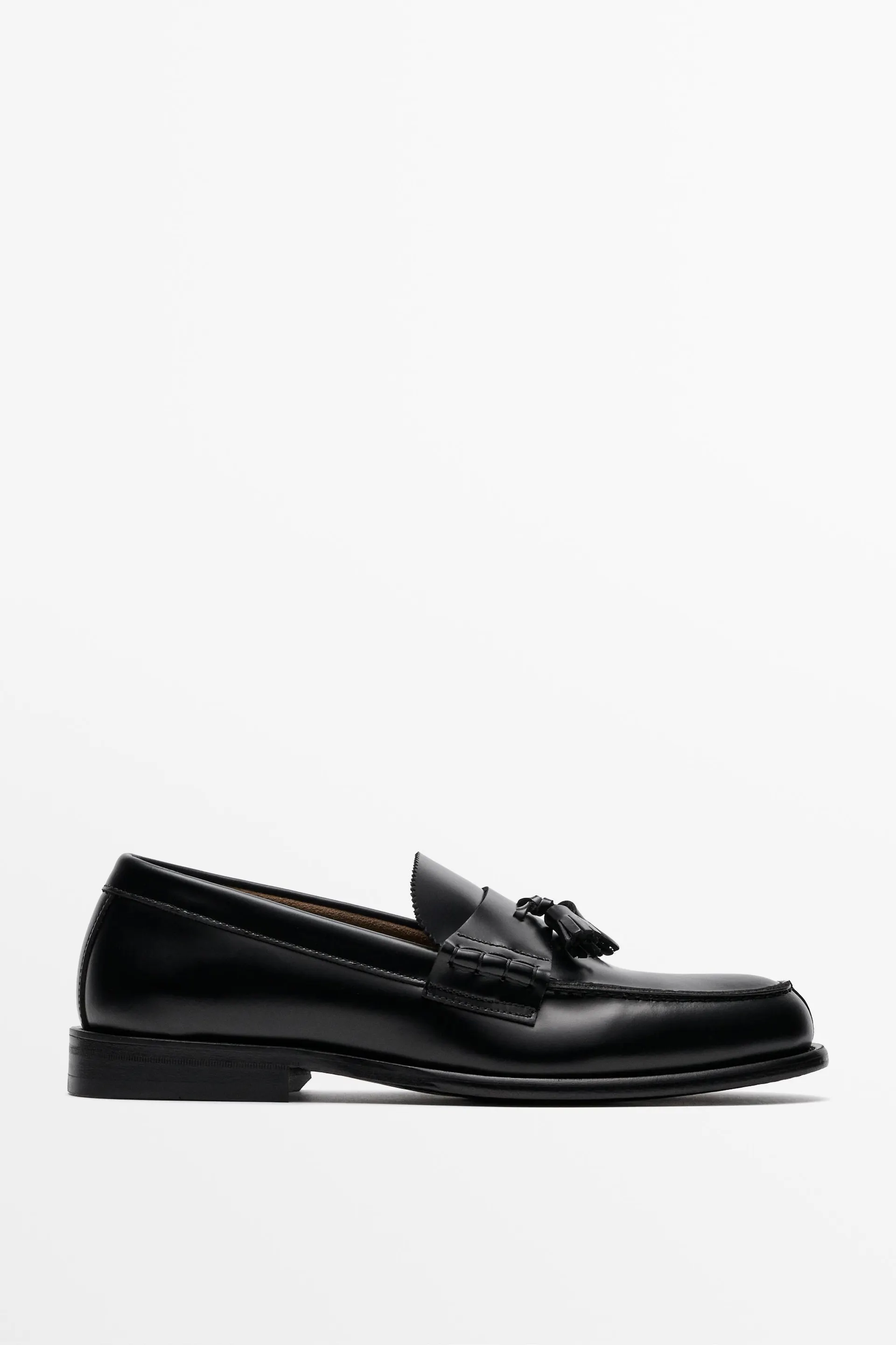 Leather tassel loafer