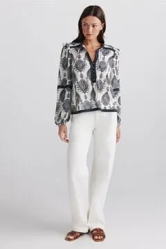 Blusa estampada volantes