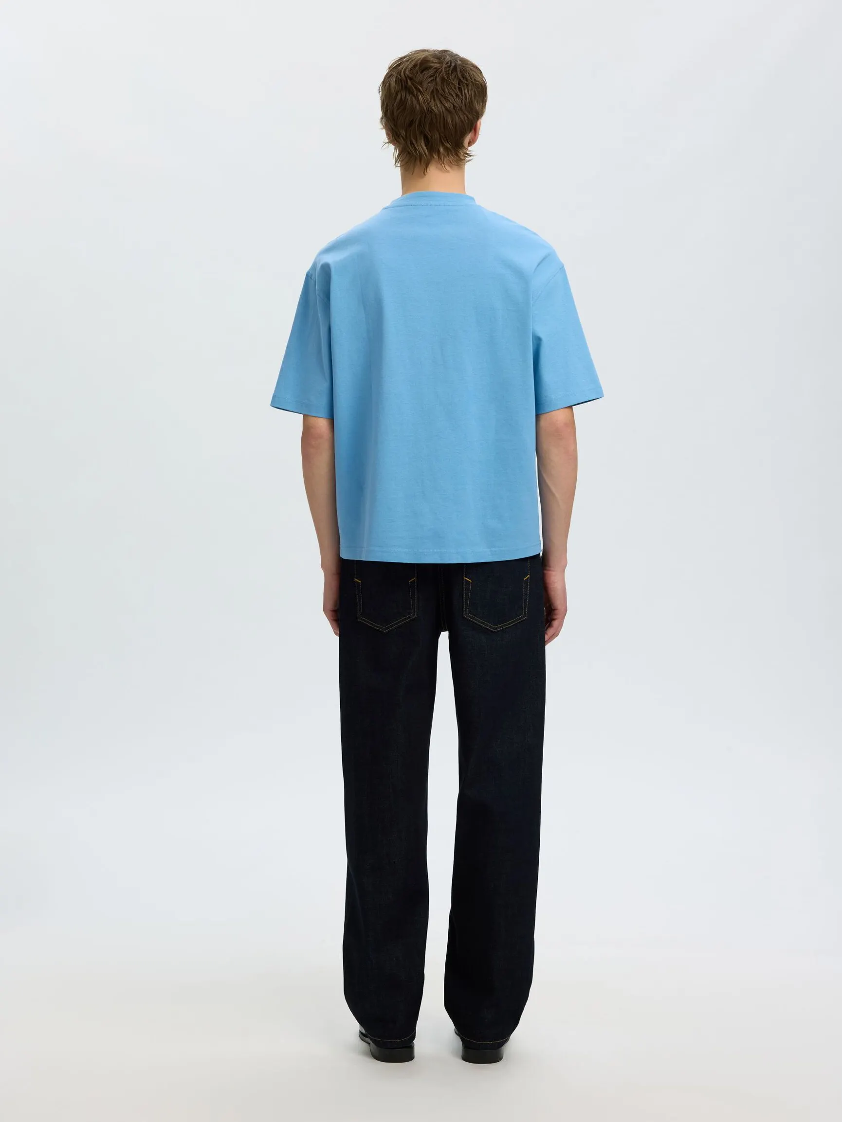 RELAXED FIT T-SKJORTE