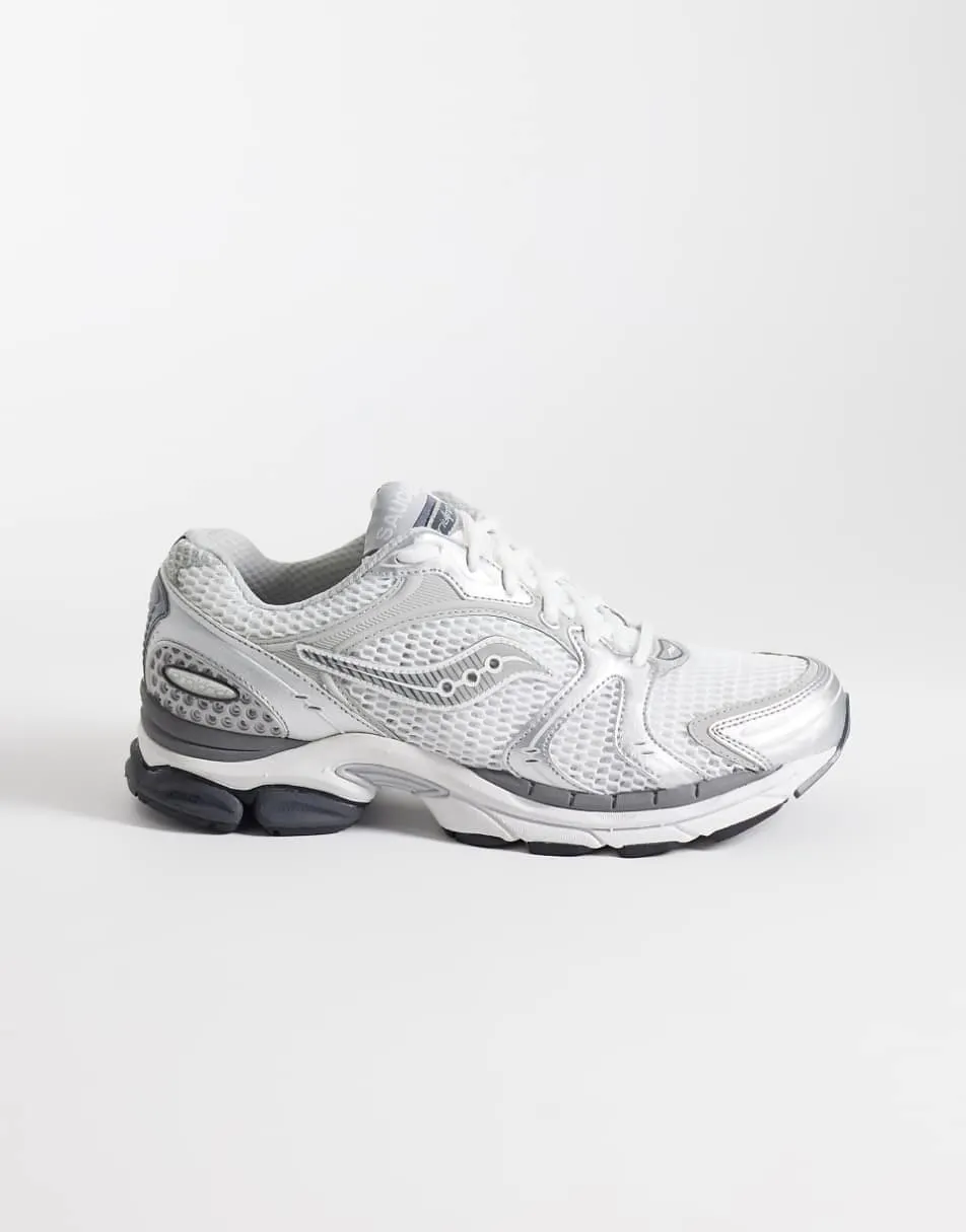 Saucony Progrid Triumph 4 OG trainers in silver and white