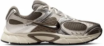 Nike · V5 Runner volnočasové boty