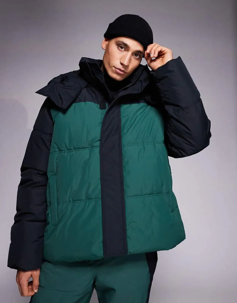 ASOS 4505 Ski water repellent insulated puffer coat in black and green