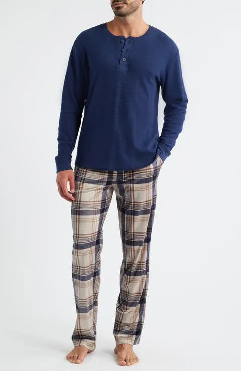 Crossroads Long Sleeve Henley & Plaid Fleece Pajama Pants Set