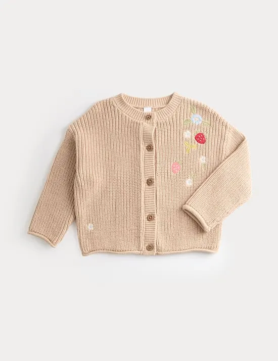 Mit Erdbeeren bestickte Strickjacke aus reiner Baumwolle (0–3 J.)