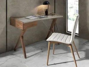 ANGEL CERDA Escritorio nogal con tapa de madera gris