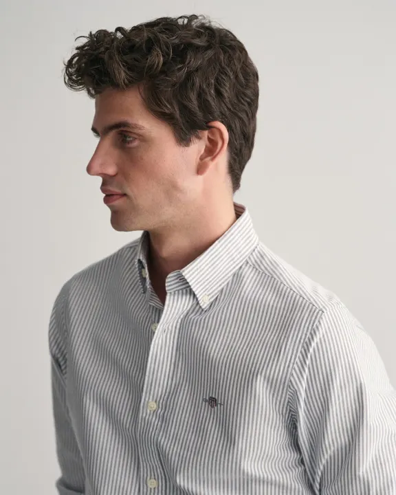 Slim fit stripete oxfordskjorte