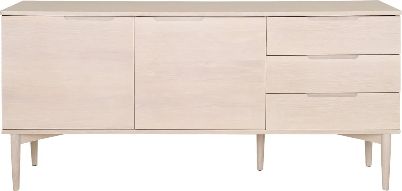 Karmøy skjenk 161 x 41 H: 76 cm, hvitpigmentert eikefiner, 2 dører og 3 skuffer