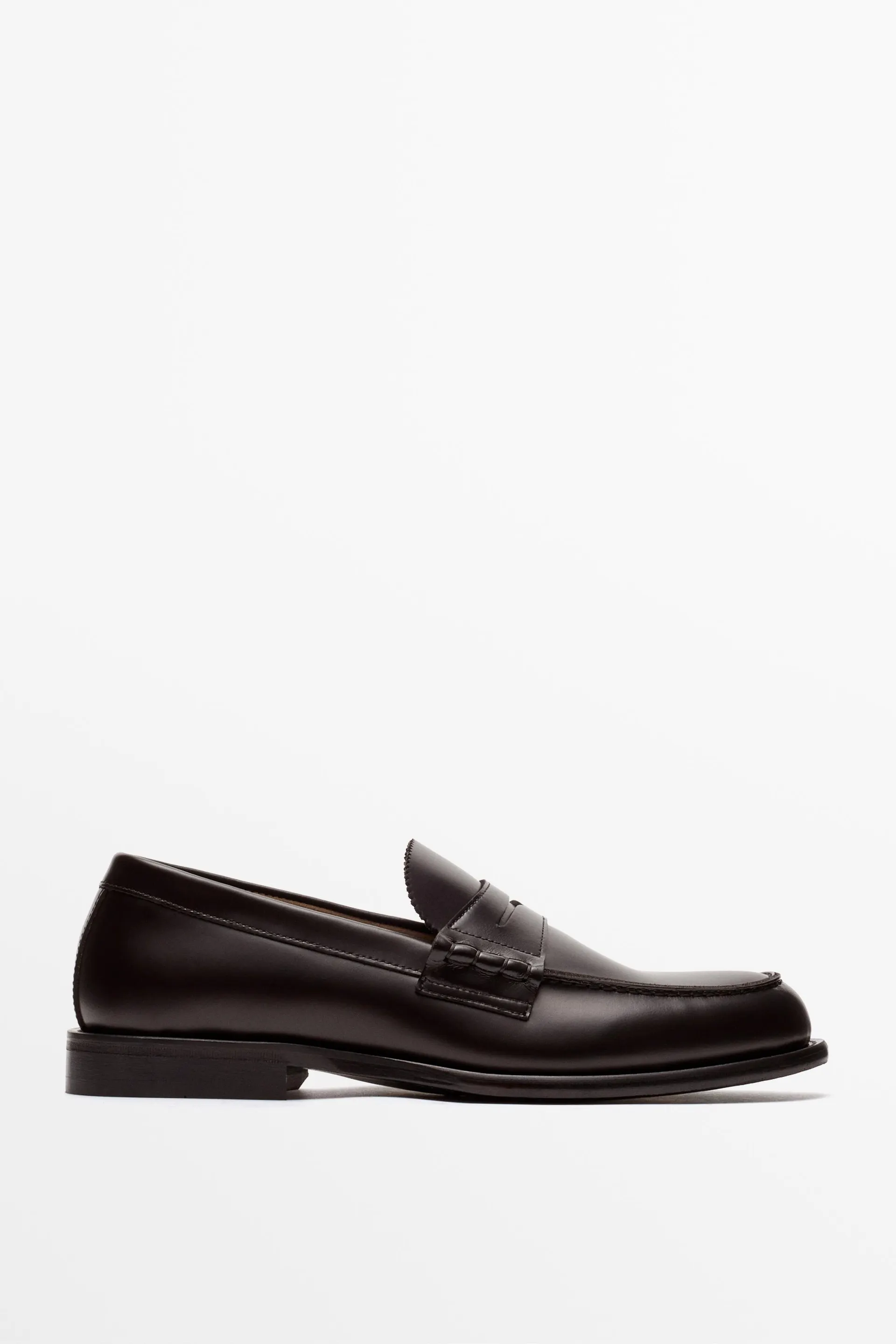 Leather penny loafer