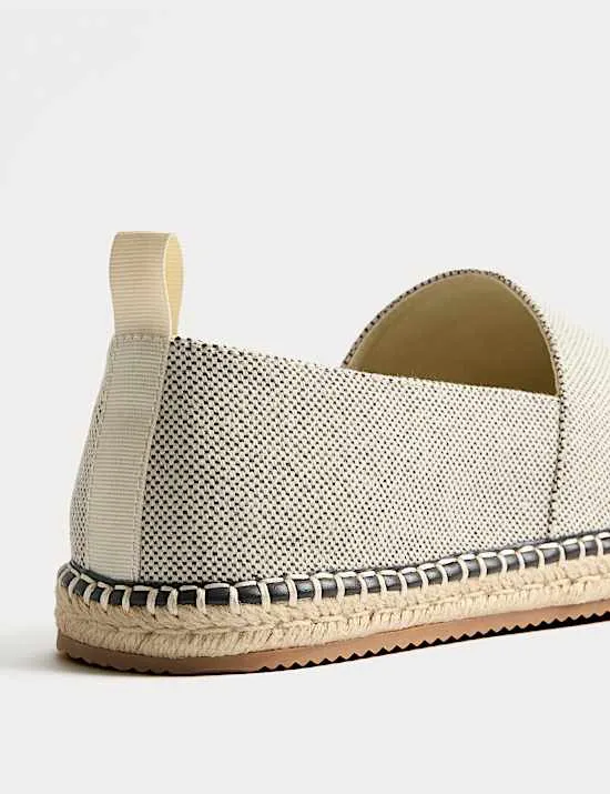 Espadrilles zum Hineinschlüpfen in Glockenform