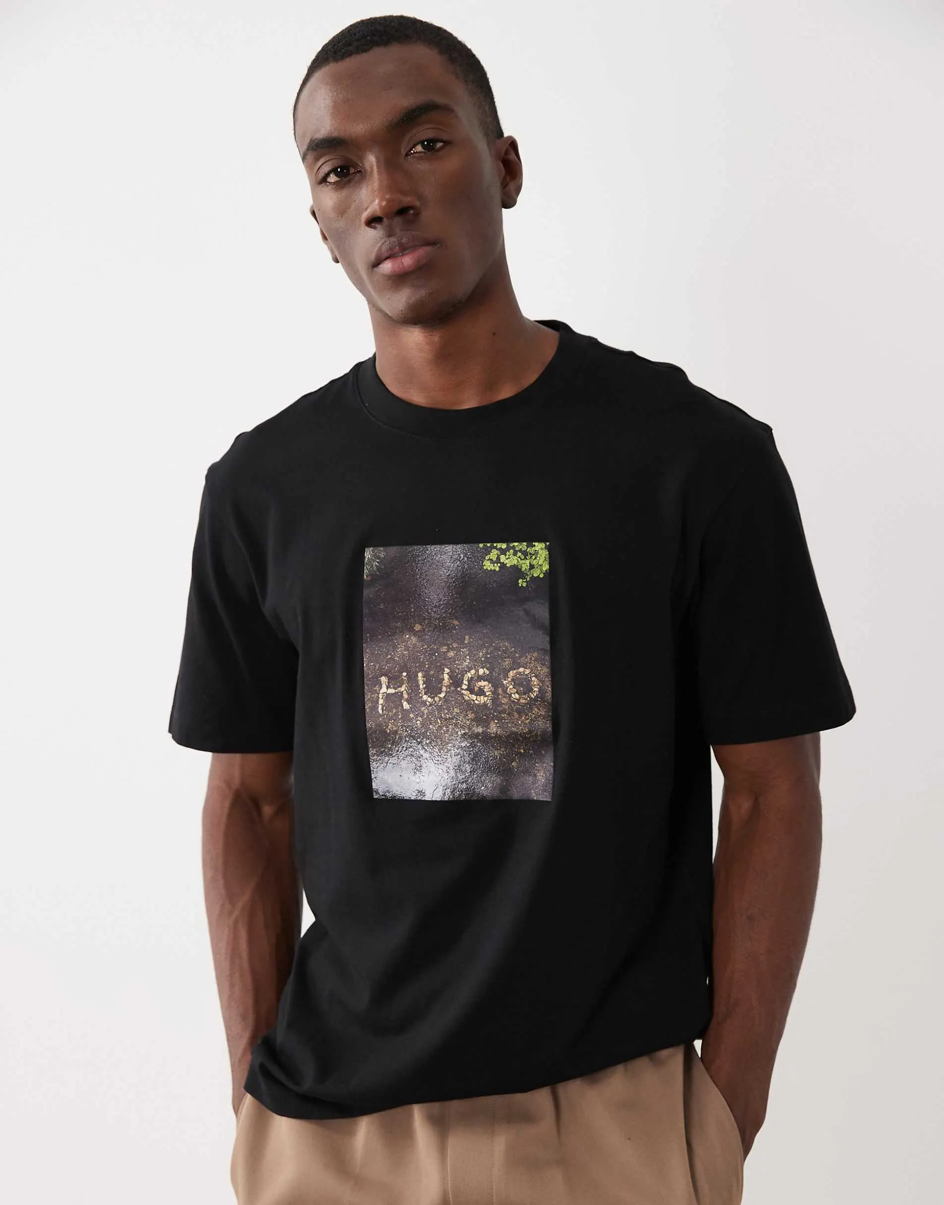 HUGO Red Doreston relaxed fit chest graphic print t-shirt in black