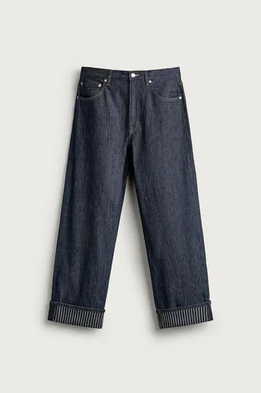 STRAIGHT-LEG JEANS WITH CONTRAST TURN-UPS