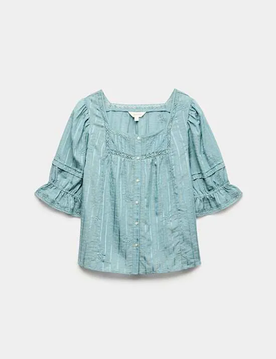 Bestickte Bluse mit hohem Baumwollanteil, eckigem Ausschnitt und Spitzendetail