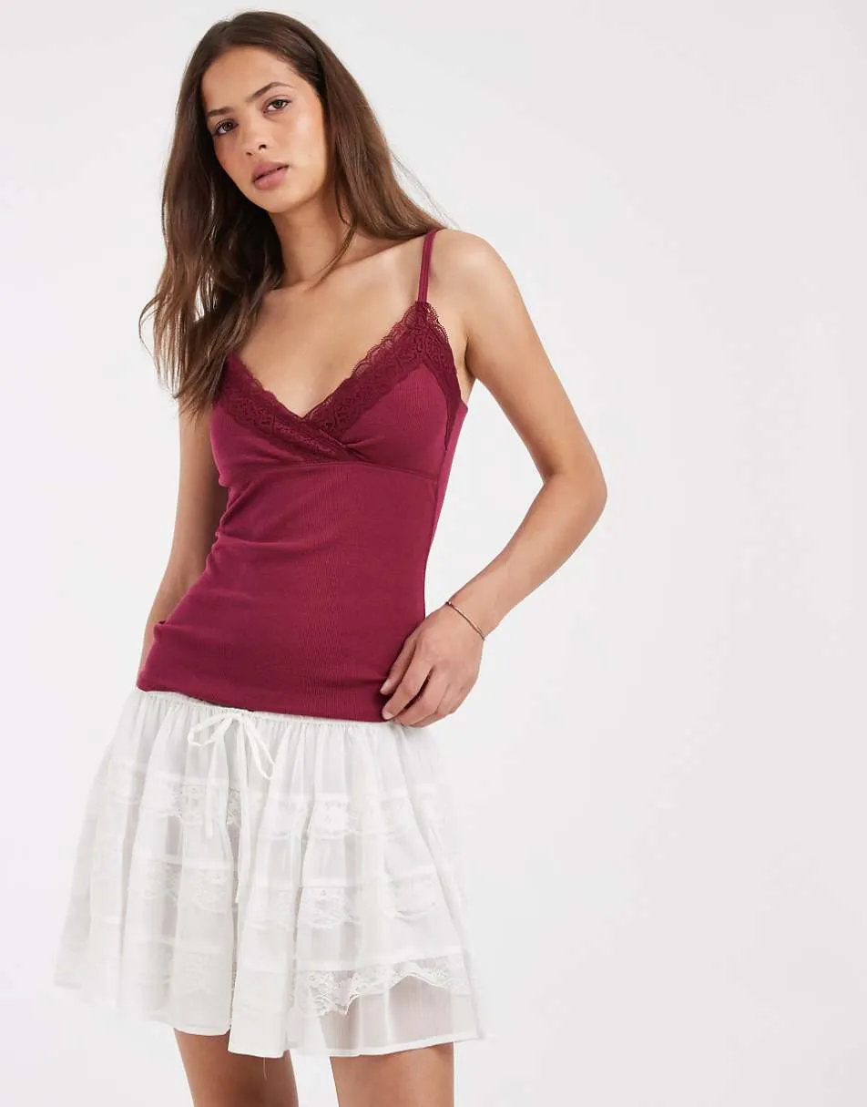 Hollister lace trim cami in burgundy