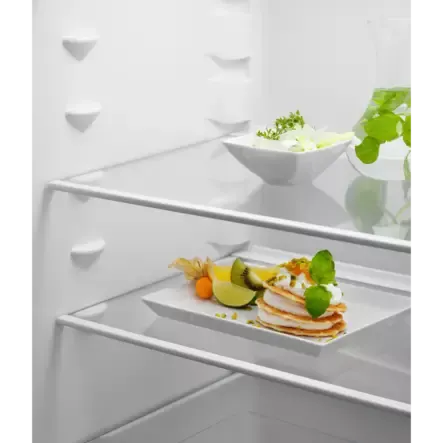 ELECTROLUX ERD6DE18C JÄÄKAAPPI INTEGROITAVA