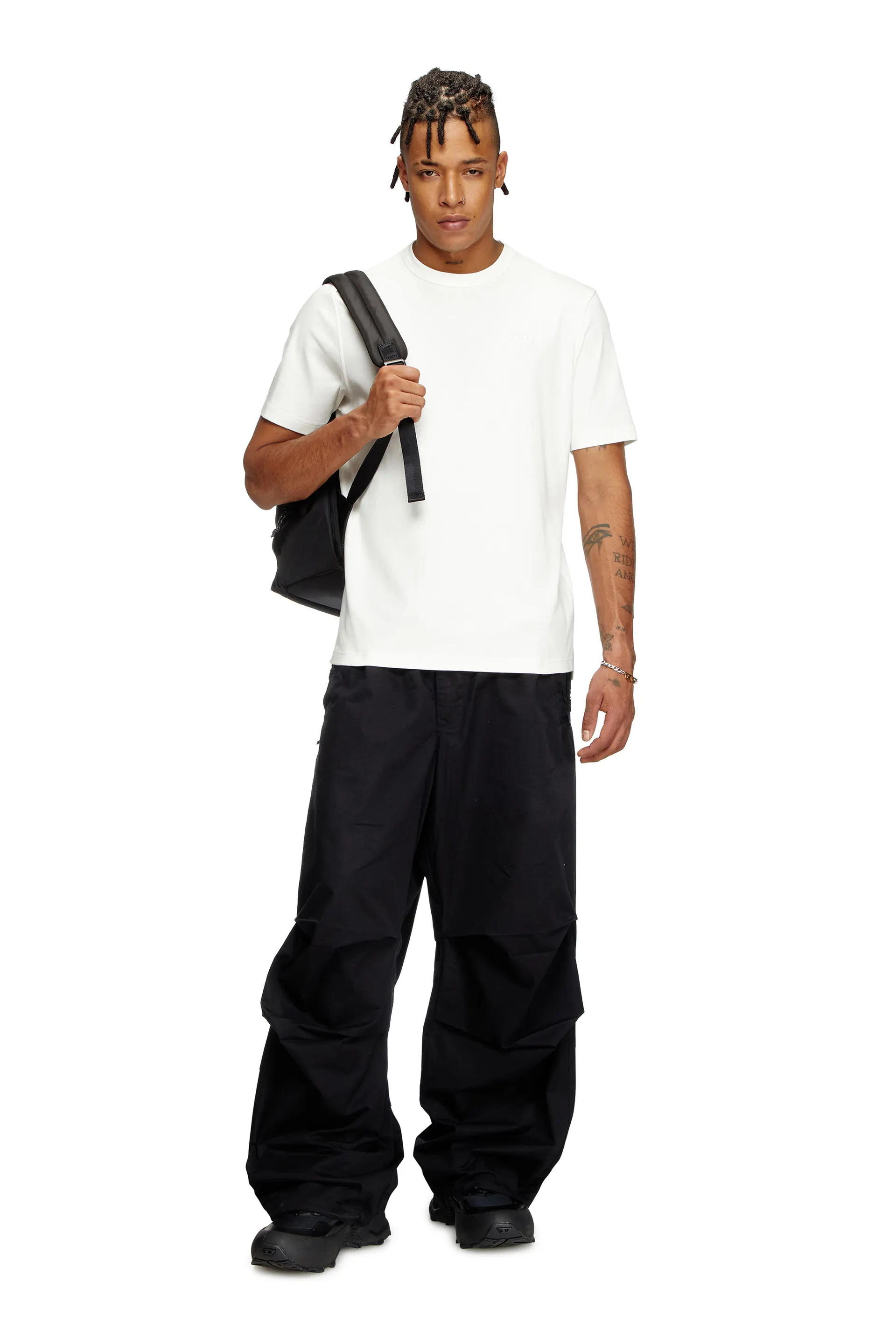 T-shirt with tonal logo embroidery