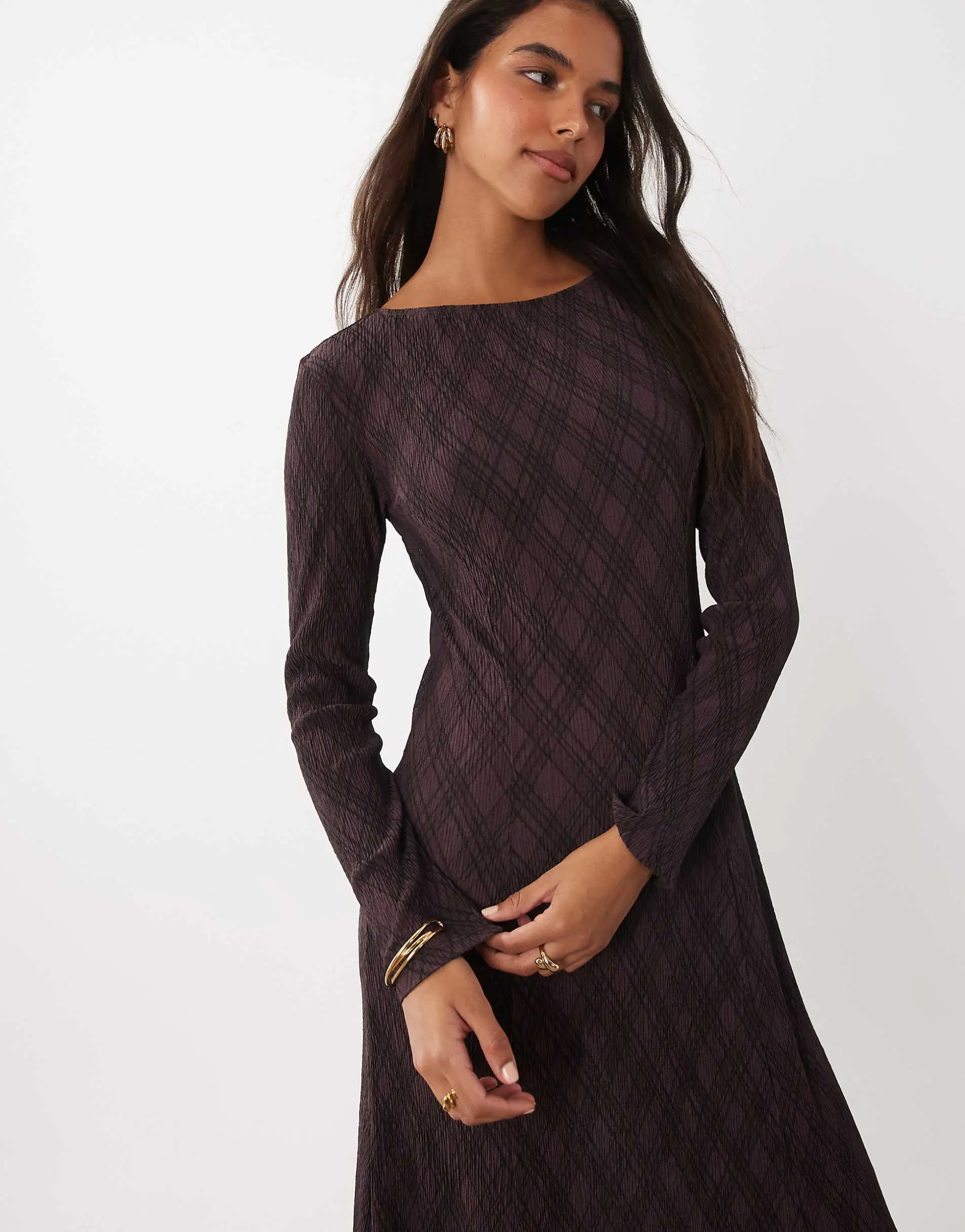 Mango plisse long sleeve midi dress in brown diamond print