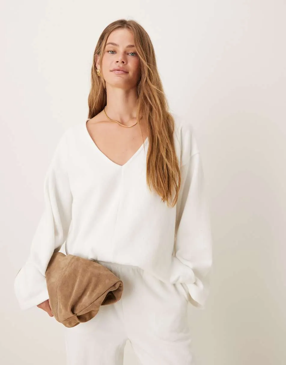 ASOS DESIGN Supersoft co-ord wide v seam front jumper in winter white - WHITE